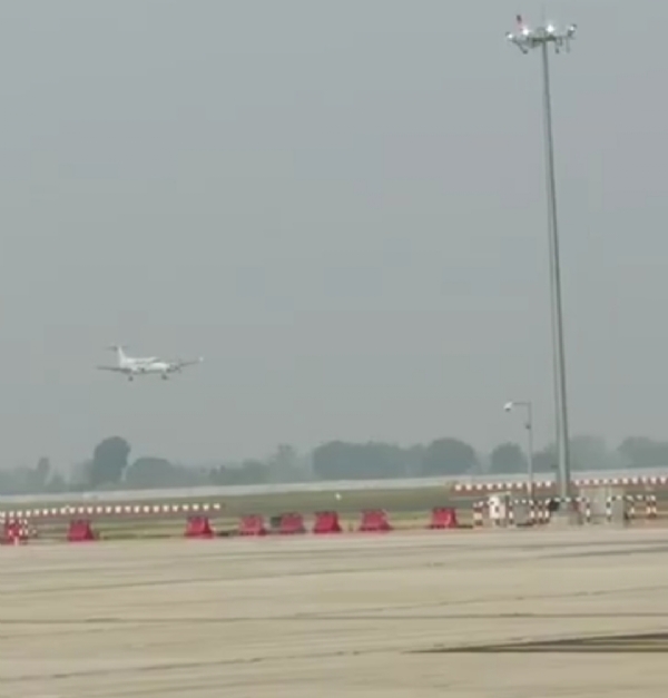 नोएडा एयरपोर्ट उड़ान भरने के लिए तैयार, सुरक्षा जांच पूरी, बकास का दो दिवसीय निरीक्षण हुआ पूरा नोएडा एयरपोर्ट उड़ान भरने के लिए तैयार, सुरक्षा जांच पूरी, बकास का दो दिवसीय निरीक्षण हुआ पूरा