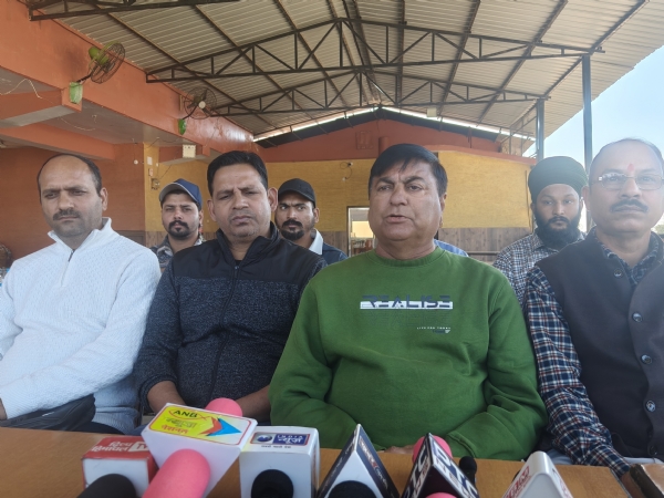 58 वीं सीनियर पुरुष फुटबॉल प्रतियोगिता एक दिसंबर से नाहन चौगान में 58 वीं सीनियर पुरुष फुटबॉल प्रतियोगिता एक दिसंबर से नाहन चौगान में