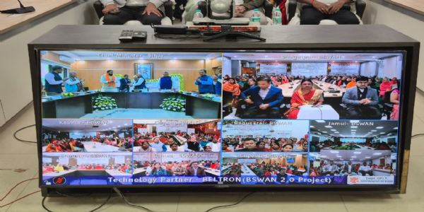 सारणे मुख्यमंत्री महिला रोजगार योजनया 17608 महिलाः लाभान्विताः