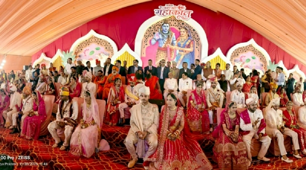 मुख्यमंत्री मोहन यादव के बेटे की शादी के समारोह की तस्वीर