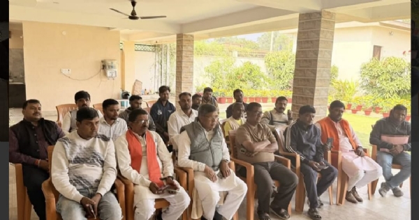 भाजपा कार्यकारी अध्यक्ष आदित्य साहू सहित अन्य