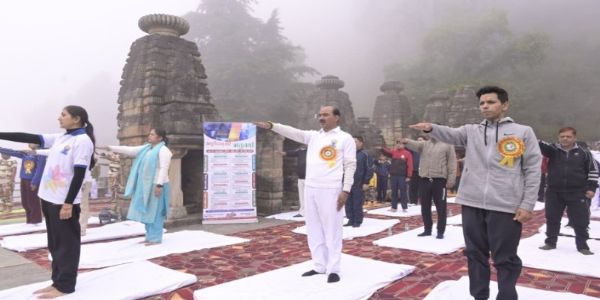 रजत जयंत्युत्सवस्य अंतर्गते सूर्य मंदिरे कटारमले योगशिविरम्