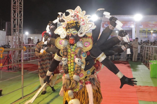 राज्योत्सव 2025 में छत्तीसगढ़ी लोक संस्कृति की झलक, अलका चंद्राकर की प्रस्तुति ने बांधा समां