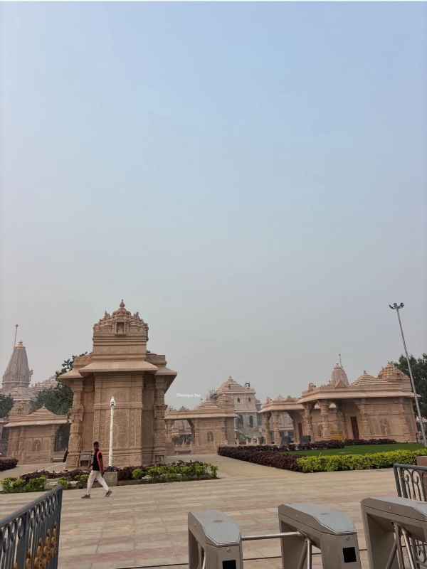 श्री राम मंदिर का ताजा छाया चित्र श्री राम मंदिर का ताजा छाया चित्र