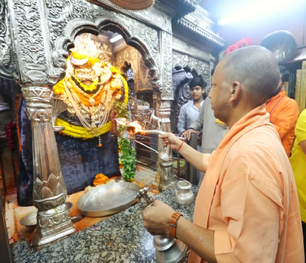 कालभैरव मंदिर में मुख्यमंत्री