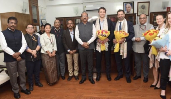 भारत और ब्रिटेन के बीच विधि और न्याय क्षेत्र में सहयोग बढ़ाने पर हुई चर्चा भारत और ब्रिटेन के बीच विधि और न्याय क्षेत्र में सहयोग बढ़ाने पर हुई चर्चा