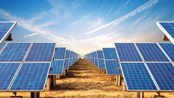 सौर शक्ति से आत्मनिर्भरता की राह पर राजस्थान सौर शक्ति से आत्मनिर्भरता की राह पर राजस्थान
