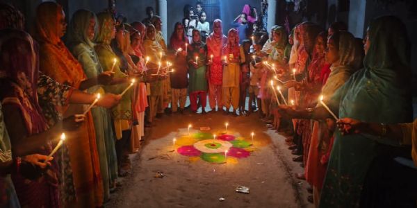 न्यूनीमितिक्षेत्रेषु मतदानं प्रति जागरूकताम् आधृत्य जीविकाभगिन्याः रात्रिकालीनाभियानम्