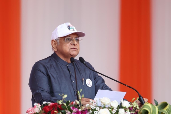 कार्यक्रम में संबोधित करते हुए मुख्यमंत्री कार्यक्रम में संबोधित करते हुए मुख्यमंत्री