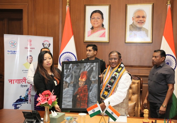 असम लोक भवन में नगालैंड स्थापना दिवस पर सांस्कृतिक एकता उत्सव की तस्वीर।