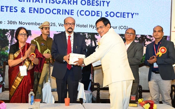 राज्यपाल रमेन डेका ओबिसिटीज़, डायबिटिज एंड इंडोक्राइन सोसाइटी (कोड) के सम्मेलन में