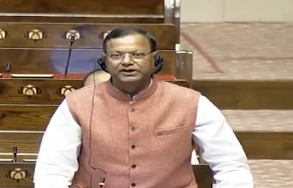 राज्यसभा में पूछे गए सवाल का जवाब देते पंकज चौधरी राज्यसभा में पूछे गए सवाल का जवाब देते पंकज चौधरी