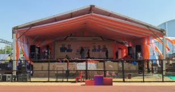 बस्तर ओलम्पिक के लिए सजा मंच बस्तर ओलम्पिक के लिए सजा मंच