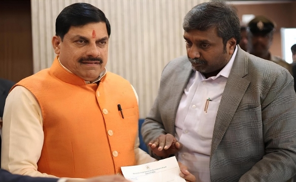 मप्र के मुख्यमंत्री डॉ. यादव से मिले कर्नाटक राज्य जैव ऊर्जा विकास बोर्ड के अध्यक्ष मप्र के मुख्यमंत्री डॉ. यादव से मिले कर्नाटक राज्य जैव ऊर्जा विकास बोर्ड के अध्यक्ष