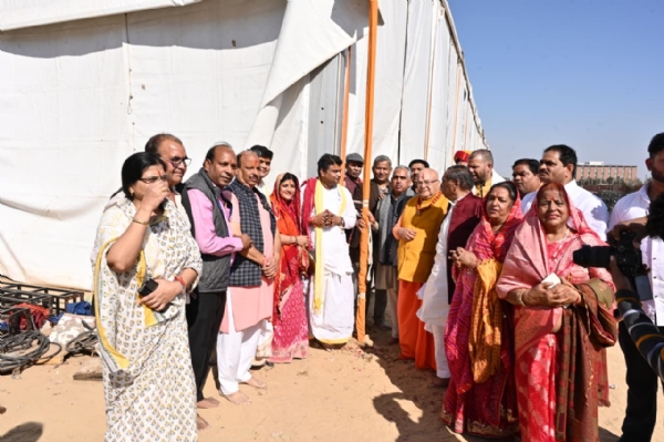 गोविन्द की नगरी में कथा स्थल का भूमि पूजन गोविन्द की नगरी में कथा स्थल का भूमि पूजन