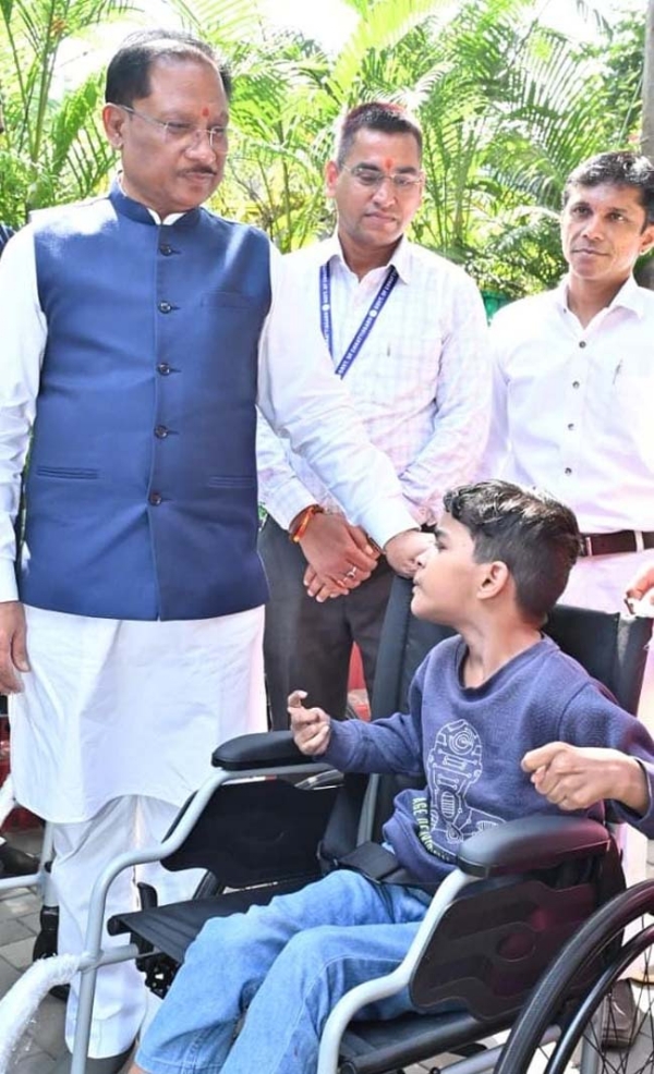 कमजोर, वंचित और विशेष जरूरतों वाले वर्गों को सशक्त बनाने की दिशा में कार्य कमजोर, वंचित और विशेष जरूरतों वाले वर्गों को सशक्त बनाने की दिशा में कार्य