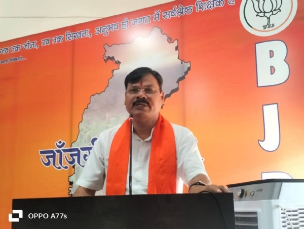 भाजपा अध्यक्ष अंबेश जांगड़े भाजपा अध्यक्ष अंबेश जांगड़े