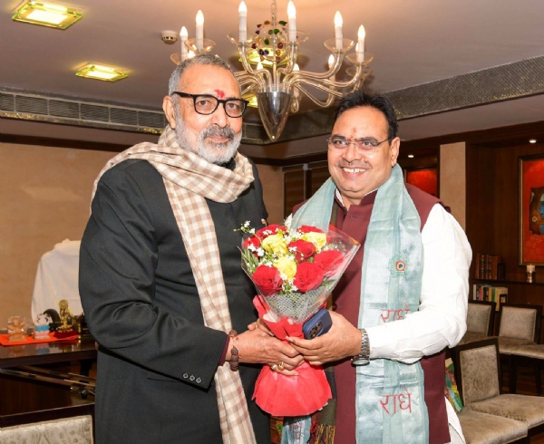 केन्द्रीय कपड़ा मंत्री गिरिराज सिंह केन्द्रीय कपड़ा मंत्री गिरिराज सिंह