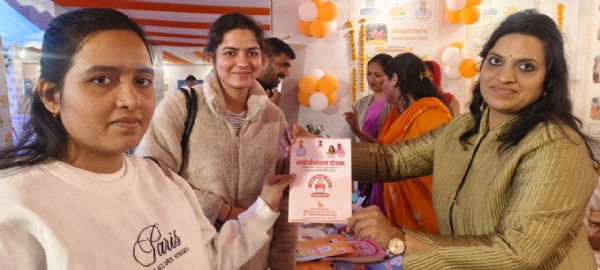 राज्य स्तरीय प्रदर्शनी में महिला एवं बाल विकास विभाग की योजनाओं के प्रति दिख रहा उत्साह राज्य स्तरीय प्रदर्शनी में महिला एवं बाल विकास विभाग की योजनाओं के प्रति दिख रहा उत्साह