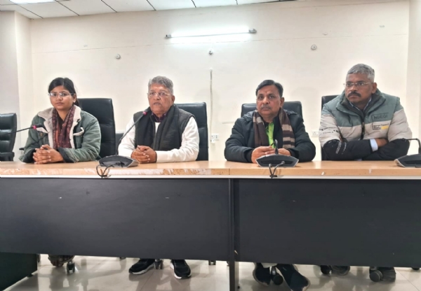 सर्किट हाउस में आयोजित प्रेस वार्ता में अयोध्या विधायक वेद प्रकाश गुप्ता सर्किट हाउस में आयोजित प्रेस वार्ता में अयोध्या विधायक वेद प्रकाश गुप्ता