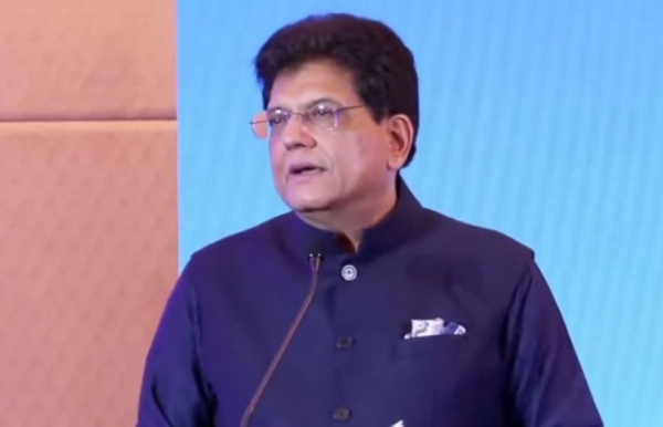 भारत-ओमान बिजनेस फोरम को संबोधित करते पीयूष गोयल भारत-ओमान बिजनेस फोरम को संबोधित करते पीयूष गोयल