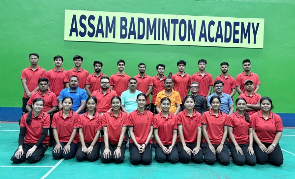 सीनियर राष्ट्रीय बैडमिंटन चैंपियनशिप के लिए असम टीम।
