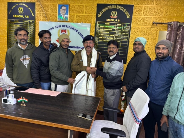 इंस्पेक्टर आनंद मिश्रा का हुआ स्वागत इंस्पेक्टर आनंद मिश्रा का हुआ स्वागत