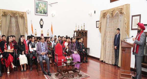 लोक भवन में असम और नागालैंड का स्थापना दिवस के अवसर पर आयोजित कार्यक्रम को राज्यपाल लेफ्टिनेंट जनरल गुरमीत सिंह (से.नि.) संबोधित करते।