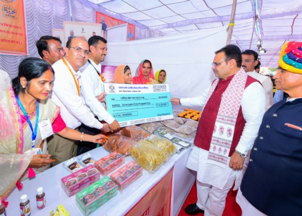 मांडलगढ़ में ग्रामीण समस्या समाधान शिविर का अवलोकन सुशासन और सेवा हमारी सरकार की कार्य संस्कृति - मुख्यमंत्री भजनलाल शर्मा