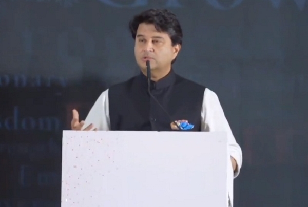 इंदौर में वायईएफ भारत समिट 2025 का भव्य आयोजन