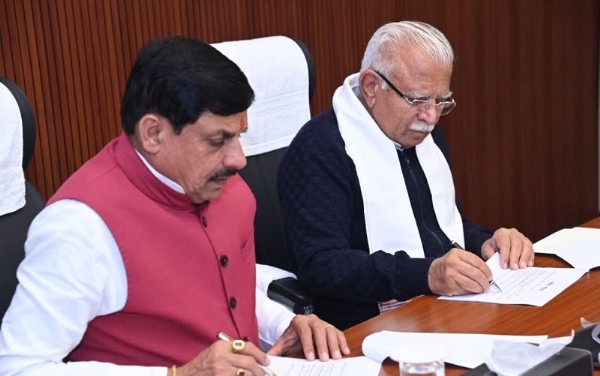 केन्द्रीय मंत्री मनोहर लाल खट्टर और मुख्यमंत्री डॉ. मोहन यादव (फाइल फाेटाे )