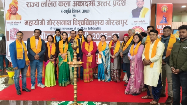 त्रि दिवसीय क्षेत्रीय कला प्रदर्शनी में दिखे कला के विविध रूप*