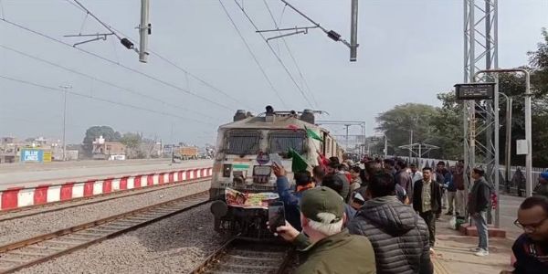 टीकमगढं, रामेश्वरम्–मदुरै प्रति जनपदस्य २७९ तीर्थयात्रिकाः प्रस्थिताः।