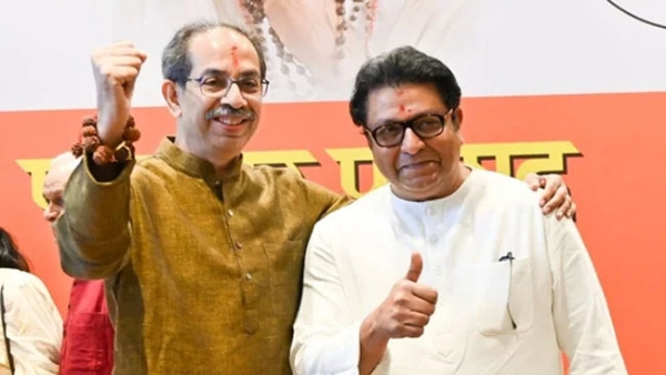 फोटो: मुंबई में पत्रकार वार्ता को संबोधित करते हुए उद्धव ठाकरे और राज ठाकरे