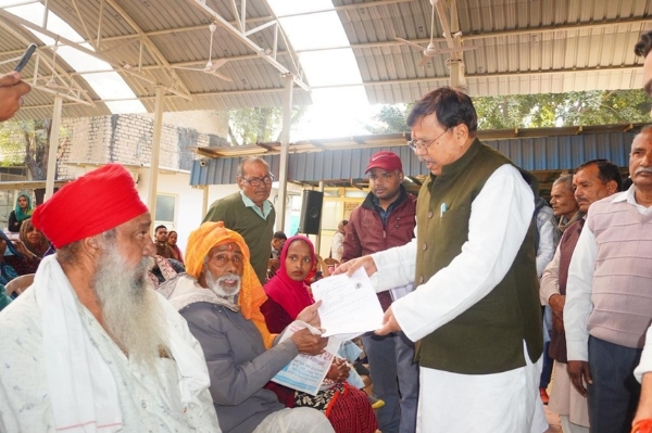 ग्वालियर में ऊर्जा मंत्री तोमर ने 354 हितग्रहियों को वितरित किए प्रमाण पत्र