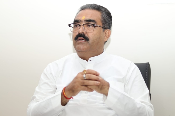 बिक्रम ठाकुर। बिक्रम ठाकुर।