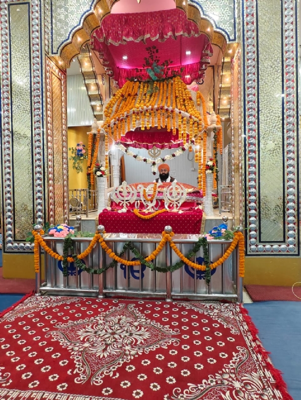 सजाया गया दीवान