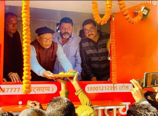 सरयू राय ने किया श्री बालाजी अन्नपूर्णा चलंत मध्याह्न भोजन कार्यक्रम का शुभारंभ