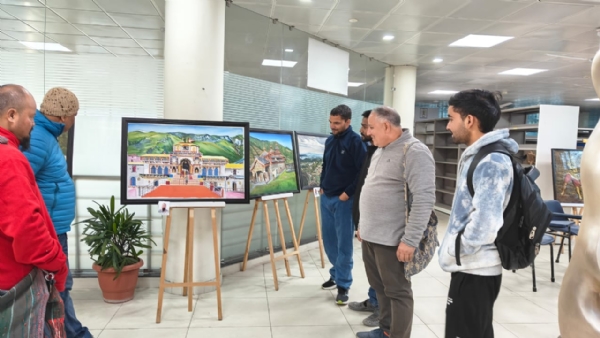 दून पुस्तकालय एवं शोध केंद्र में चित्रकला प्रदर्शनी। दून पुस्तकालय एवं शोध केंद्र में चित्रकला प्रदर्शनी।