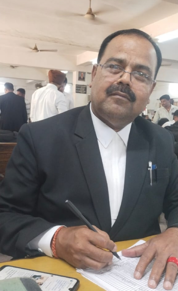 अधिवक्ता सुधीर कुमार पप्पू
