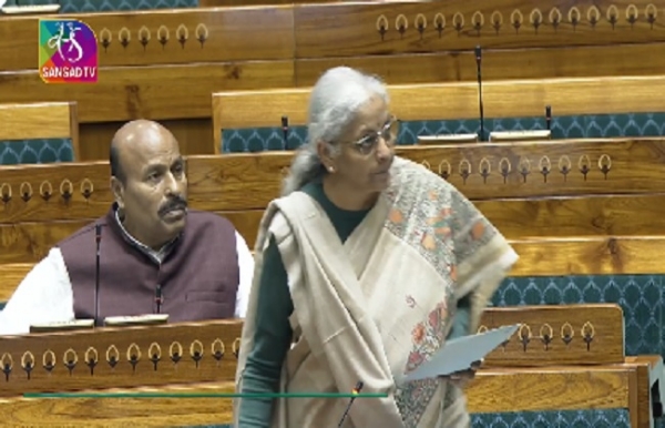 ‘केंद्रीय उत्पाद शुल्क (संशोधन) विधेयक, 2025’ को विचार और पारित करने के लिए रखते हुए वित्‍त मंत्री