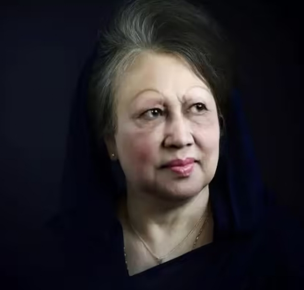 बांग्लादेश की प्रथम महिला प्रधानमंत्री खालिदा जिया। फोटो - फाइल बांग्लादेश की प्रथम महिला प्रधानमंत्री खालिदा जिया। फोटो - फाइल