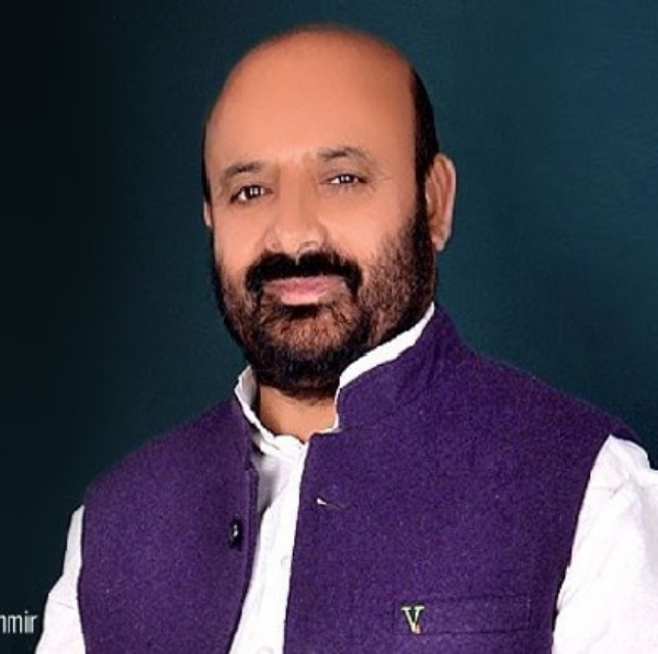 ‘मनरेगा बचाओ’ आंदोलन चुनावी ड्रामा, कांग्रेस ने गांधी नाम का किया राजनीतिक दुरुपयोग: पूर्व स्वास्थ्य मंत्री ‘मनरेगा बचाओ’ आंदोलन चुनावी ड्रामा, कांग्रेस ने गांधी नाम का किया राजनीतिक दुरुपयोग: पूर्व स्वास्थ्य मंत्री