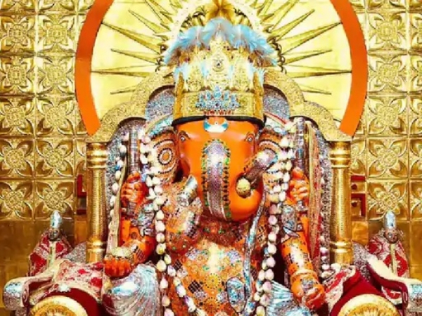 मोतीडूंगरी गणेश मंदिर में दर्शन के लिए सात अलग-अलग लाइनें लगेंगी।