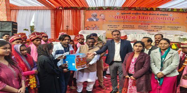 मुरादाबादः - मुख्यमन्त्रि–सामूहिक–विवाह–योजनायाः अन्तर्गते 820 दम्पत्योः विवाहोत्सवः सम्पन्नः