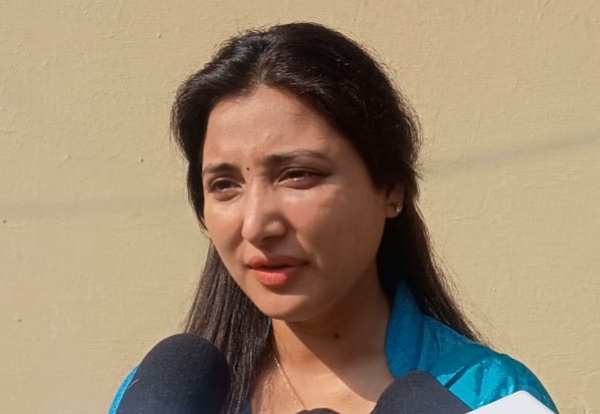 सपा विधायक डॉ रागिनी सोनकर