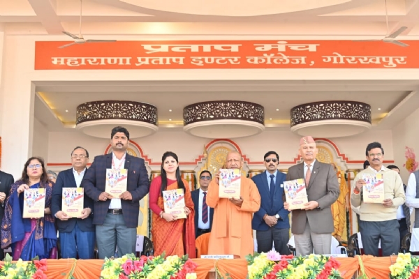 मिशन मंझरिया को मुख्यमंत्री ने गांव के प्रति जिम्मेदारी के ‘मॉडल स्टडी’ के रूप में सराहा* मिशन मंझरिया को मुख्यमंत्री ने गांव के प्रति जिम्मेदारी के ‘मॉडल स्टडी’ के रूप में सराहा*