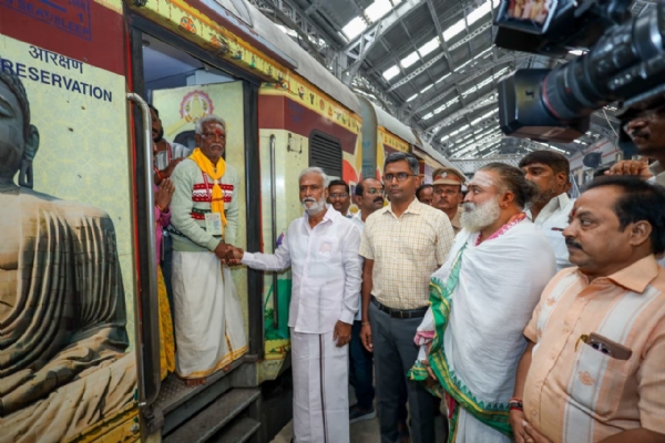 वरिष्ठ नागरिकों के लिए रामेश्वरम-काशी आध्यात्मिक निःशुल्क यात्रा का मंत्री शेखर बाबू ने किया शुभारंभ