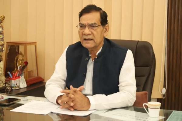 ऊर्जा मंत्री ए.के. शर्मा ऊर्जा मंत्री ए.के. शर्मा