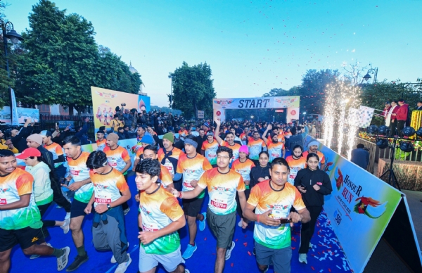 जयपुर में वेटरन्स ऑनर्स रन में धावक जयपुर में वेटरन्स ऑनर्स रन में धावक